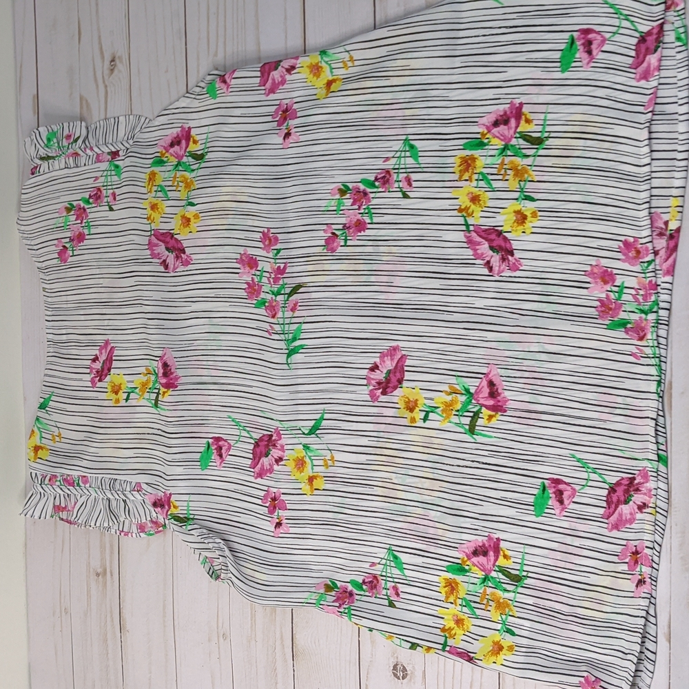 Elle High Neck Ruffled Sleeve Floral/Striped Blouse Small - Picture 4 of 5